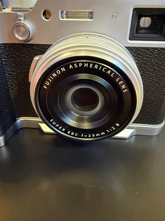Fujifilm X100VI Camera (SILVER) - Lots of accessories - USED and working great!
