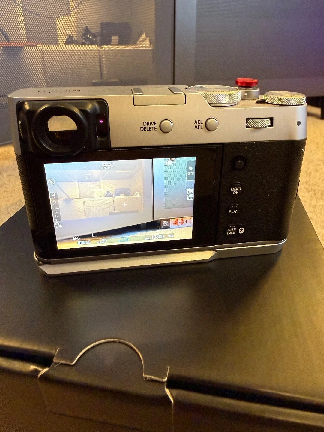 Fujifilm X100VI Camera (SILVER) - Lots of accessories - USED and working great!